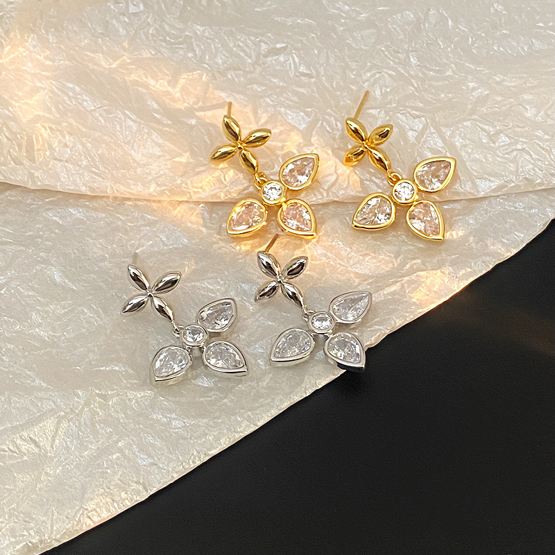 Pendientes De Lágrima De Diamantes De Cobre