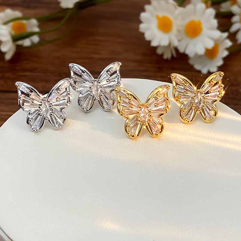 Pendientes De Mariposa Con Diamantes De Cobre