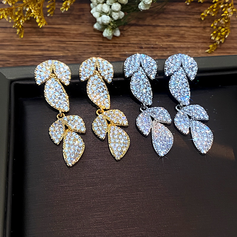 Pendientes De Hoja De Cobre Con Diamantes