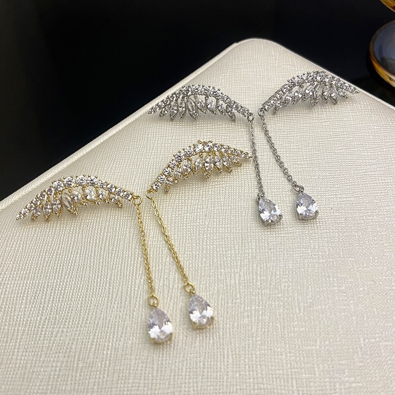 Pendientes De Castillo De Cobre Y Diamantes