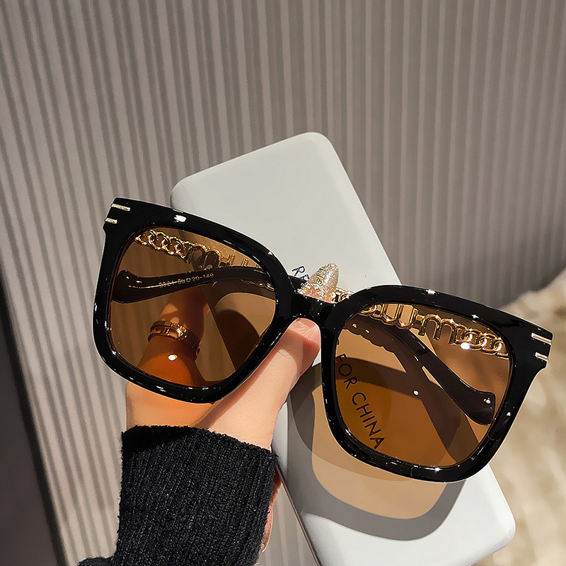 Gafas De Sol Con Cadena Cuadrada