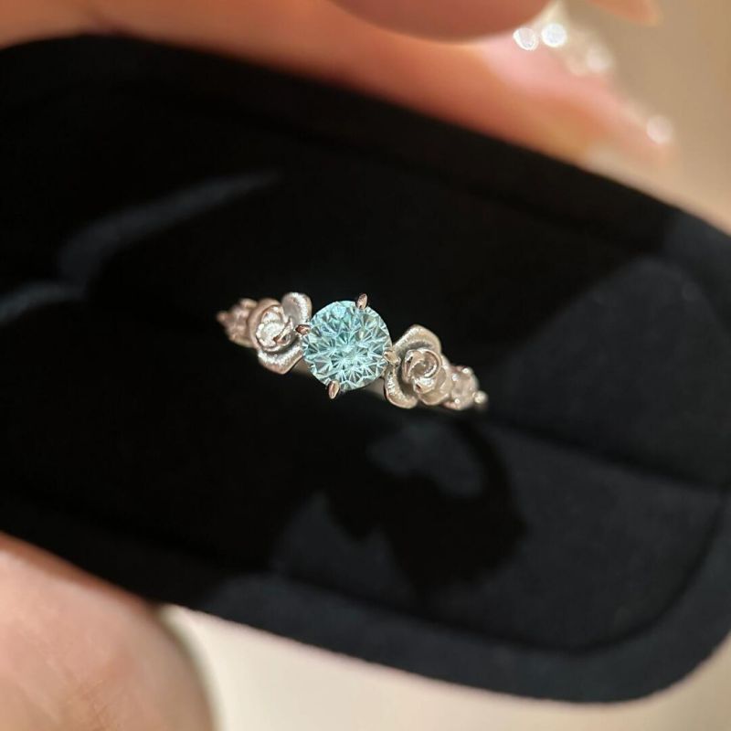 Anillo De Flor De Cobre Con Diamantes