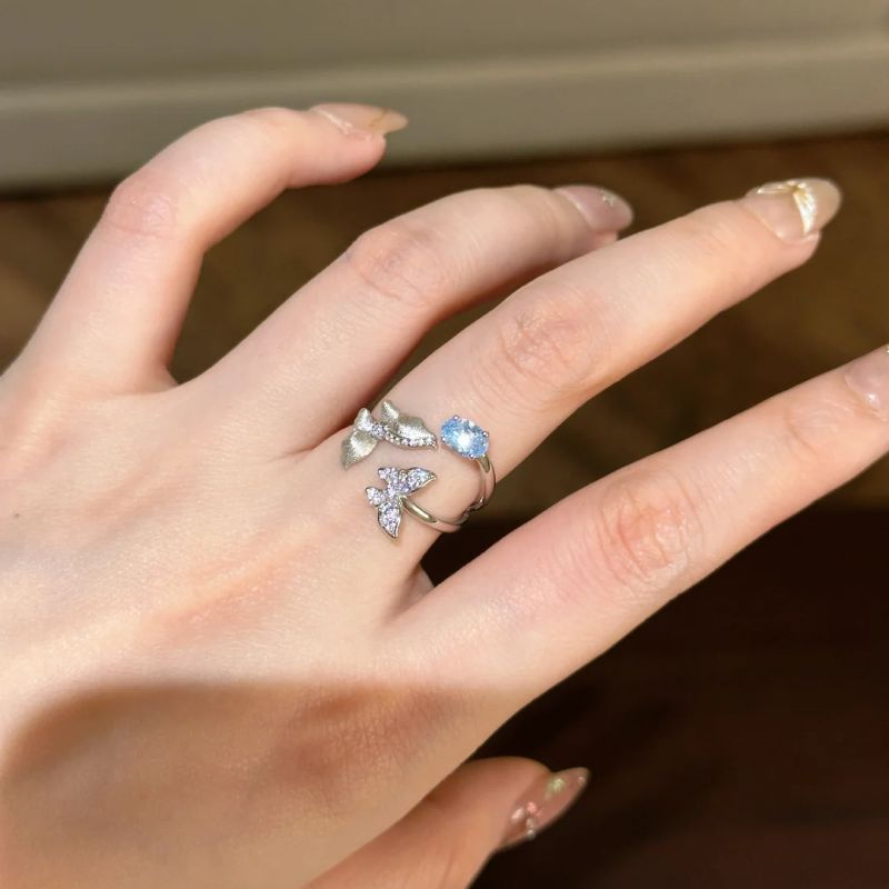Anillo De Mariposa De Cobre Y Diamantes