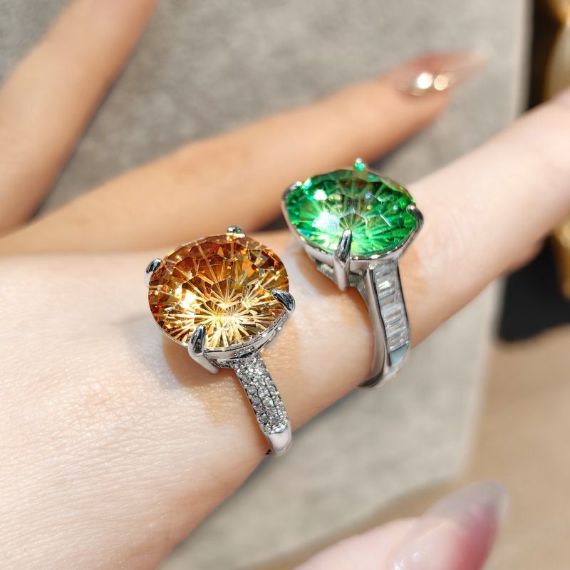 Anillo Redondo De Cobre Y Diamantes