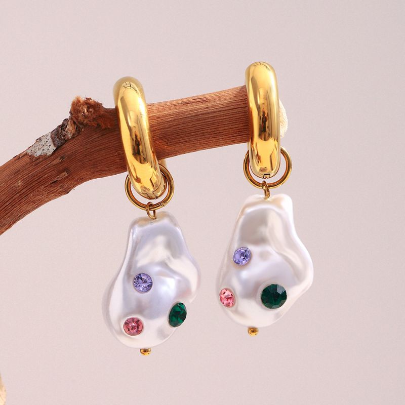 Pendientes De Acero Inoxidable Con Perlas De Imitación De Diamantes De Colores Bañados En Oro.