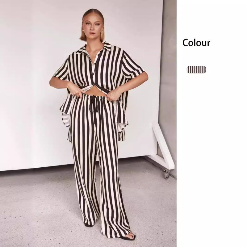 Conjunto De Camisa Y Pantalón De Solapa A Rayas De Poliéster