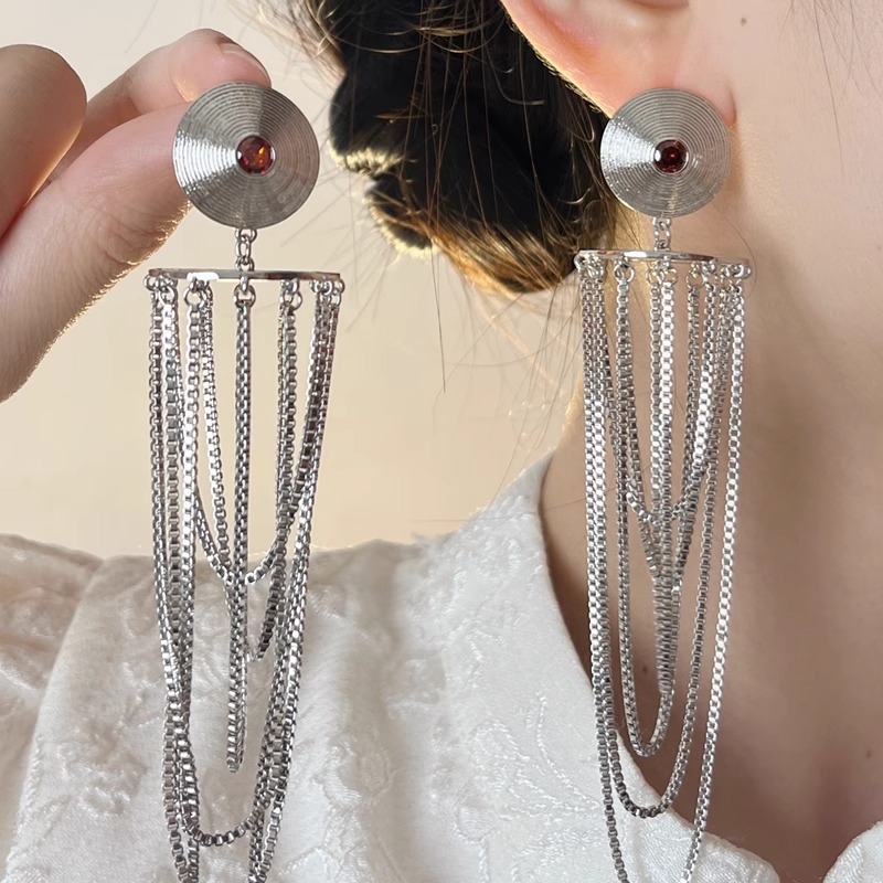 Pendientes De Borlas En Espiral
