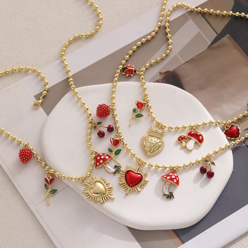 Collar De Cuentas De Fresa Con Forma De Corazón De Cobre Y Gotas De Aceite (4 Mm)