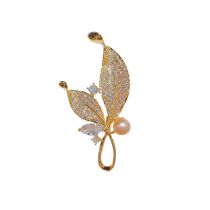 Broche De Hoja De Diamantes De Cobre