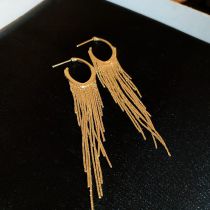Pendientes De Aro Con Borlas De Diamantes De Metal